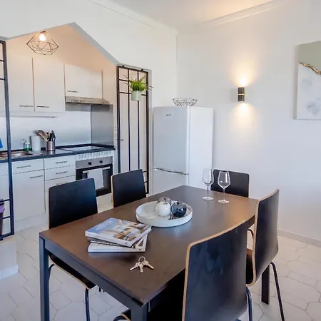 Premium Sea View Flat - 3 Pools, Jacuzzi & Bar Apartmán