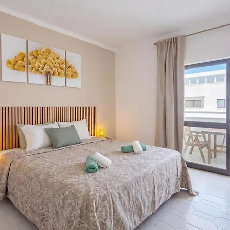 Apartmán Premium Sea View Flat - 3 Pools, Jacuzzi & Bar